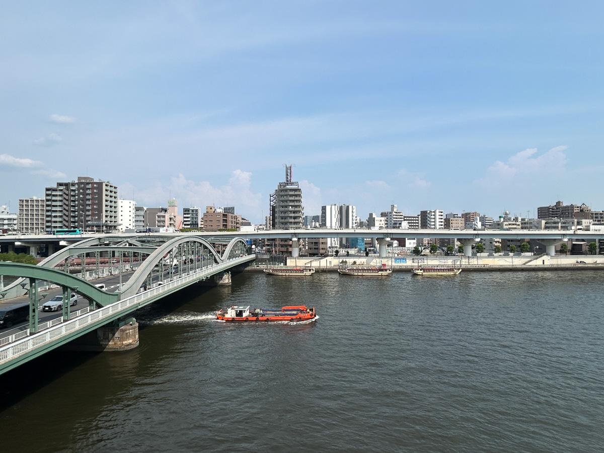 台東区蔵前の賃貸物件/ベランダからの眺望。一面が墨田川です。