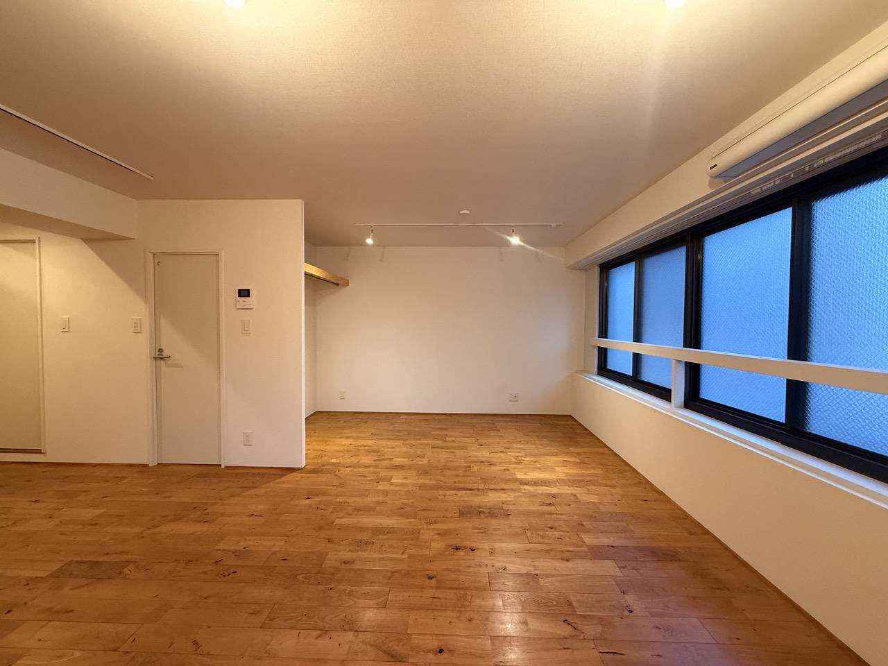 横浜市中区若葉町の賃貸物件/レトロ感が残されつつも、ていねいにリノベーションされた空間