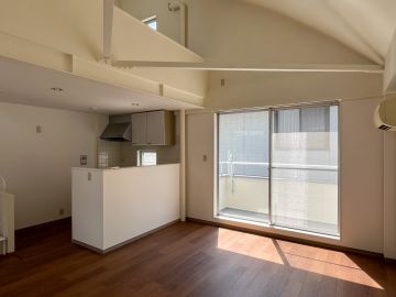 練馬区南田中の賃貸物件/曲線生かしの集合住宅【駐車場付き】