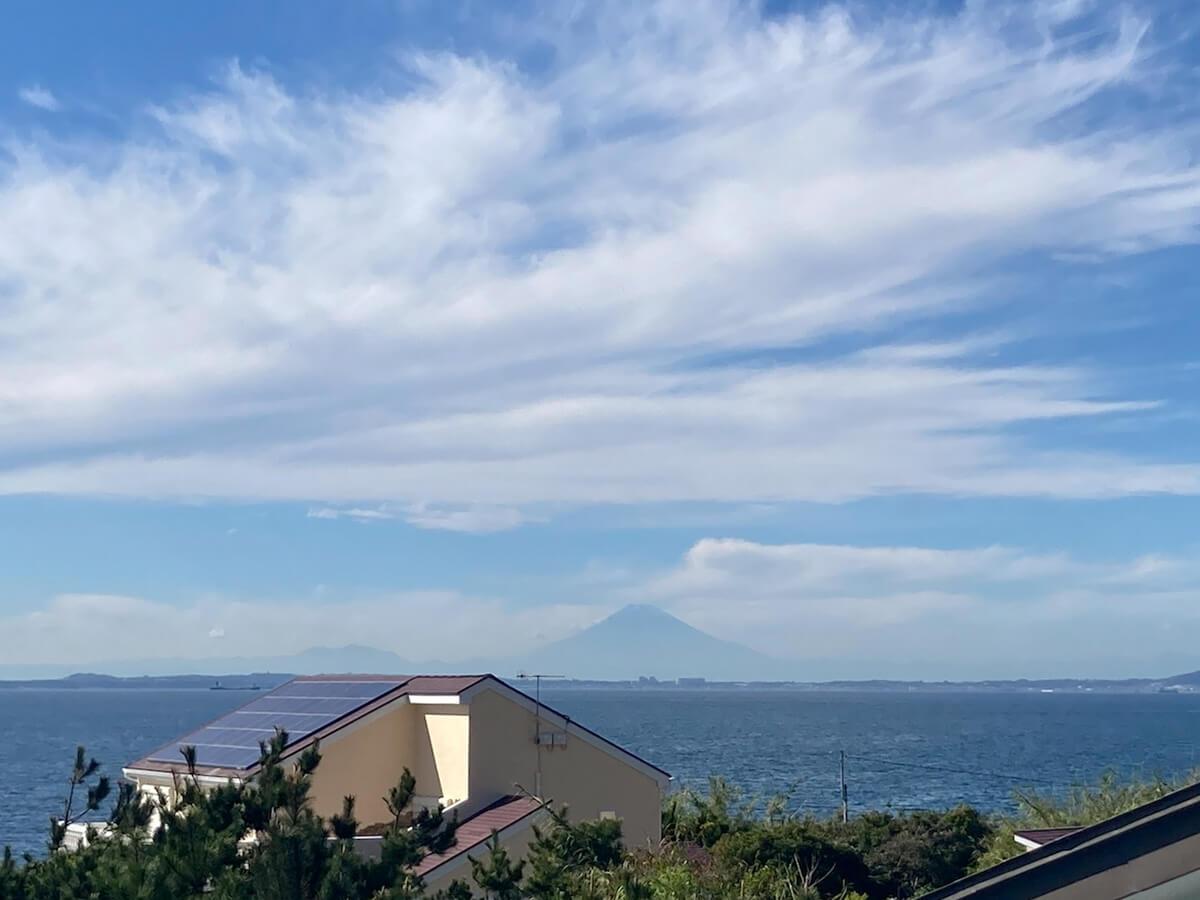 千葉県安房郡鋸南町元名の売買物件/屋上からは季節やタイミングによっては富士山も見える