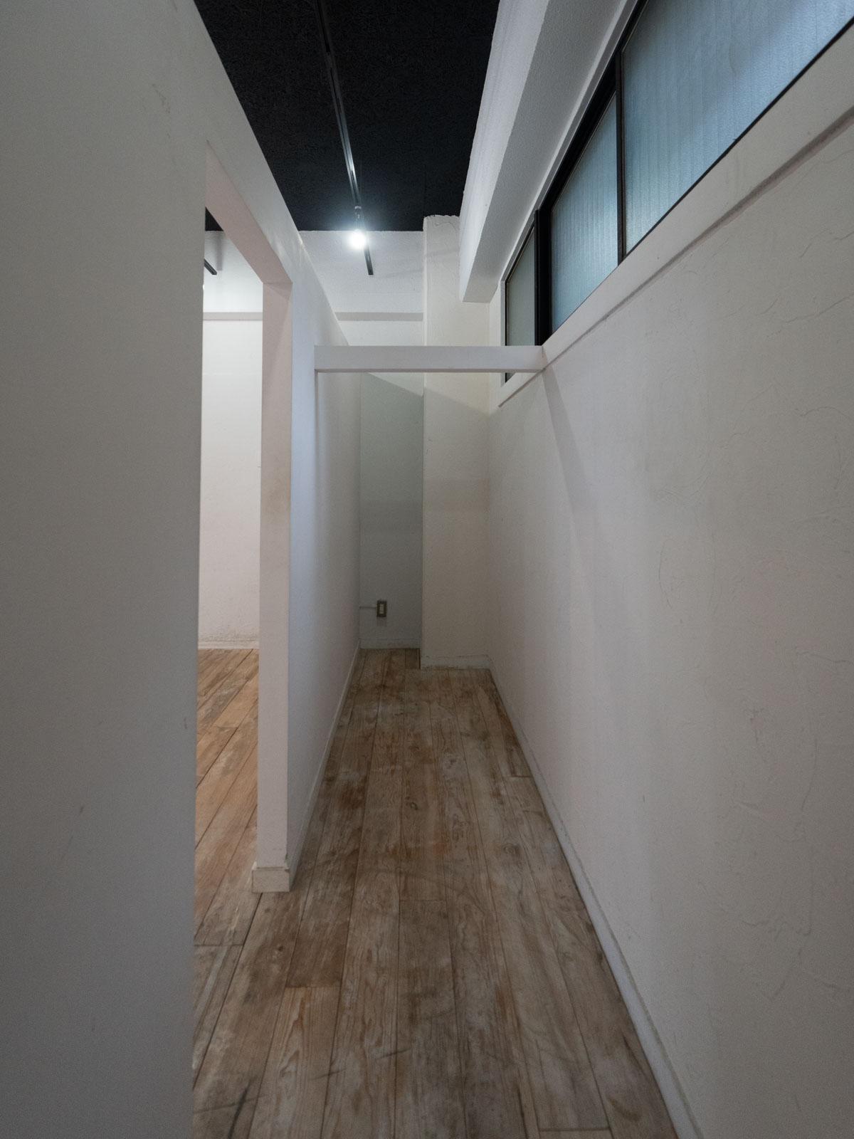 新宿区早稲田鶴巻町の賃貸物件/2階 奥に細長いスペース