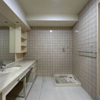 川崎市宮前区小台の売買物件/洗濯機置場を取り込んでカウンターをL字に回してみることも