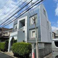 杉並区高円寺北の賃貸物件/この外観。頭のカーブが気になりますよね