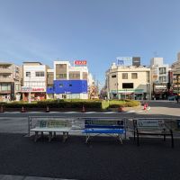 目黒区五本木の賃貸物件/祐天寺駅の東口から出たところ。高い建物がなくて、なんだか空が広い