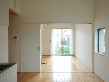 中野区上鷺宮の賃貸物件/庭を囲んでつながる住まい