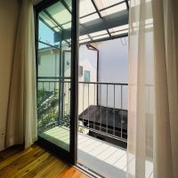 三鷹市下連雀の賃貸物件/203号室のバルコニー。203号室は角部屋です
