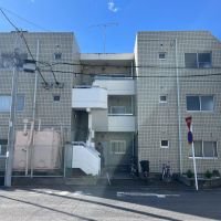 埼玉県飯能市稲荷町の賃貸物件/外観。ちょっと年季が入った感じではある