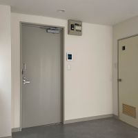 杉並区荻窪の賃貸物件/玄関はフラット。土足でそのままご利用いただけます
