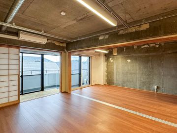 府中市天神町の賃貸物件/開いて閉じて自由の間 - 駐車場付き -