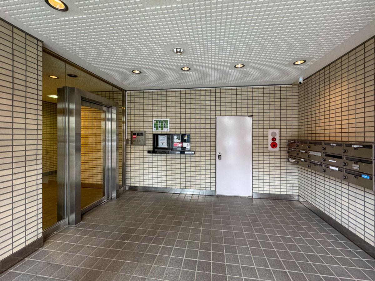 府中市天神町の賃貸物件/エントランス