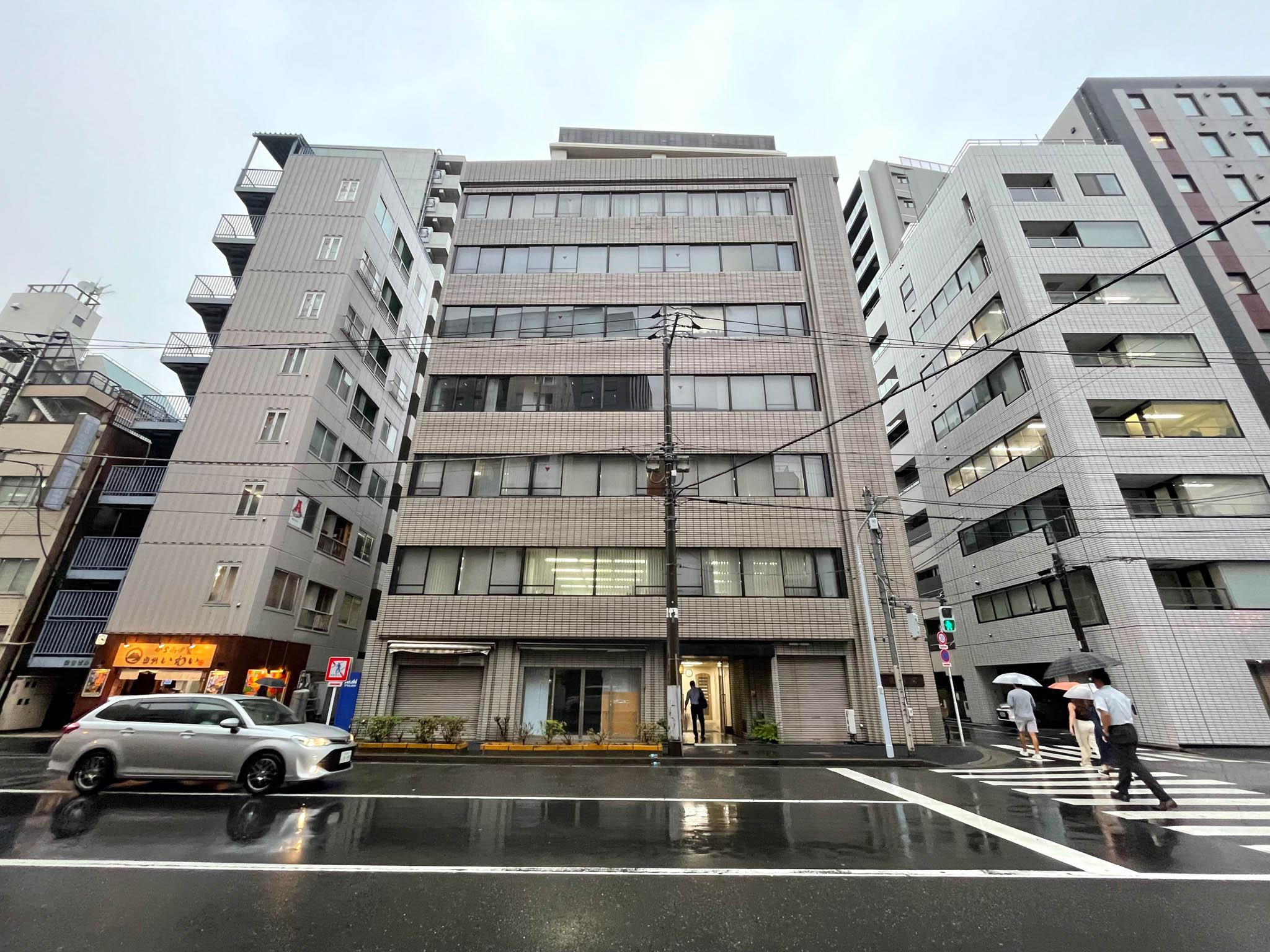 台東区浅草橋の賃貸物件/大通りに面する大きなビルの1階