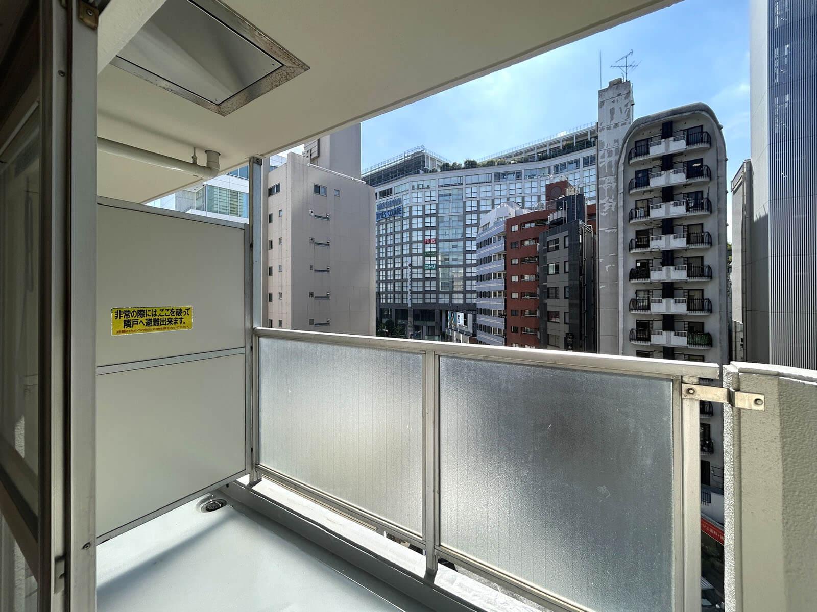 新宿区新宿の賃貸物件/目の前は高島屋タイムズスクエア