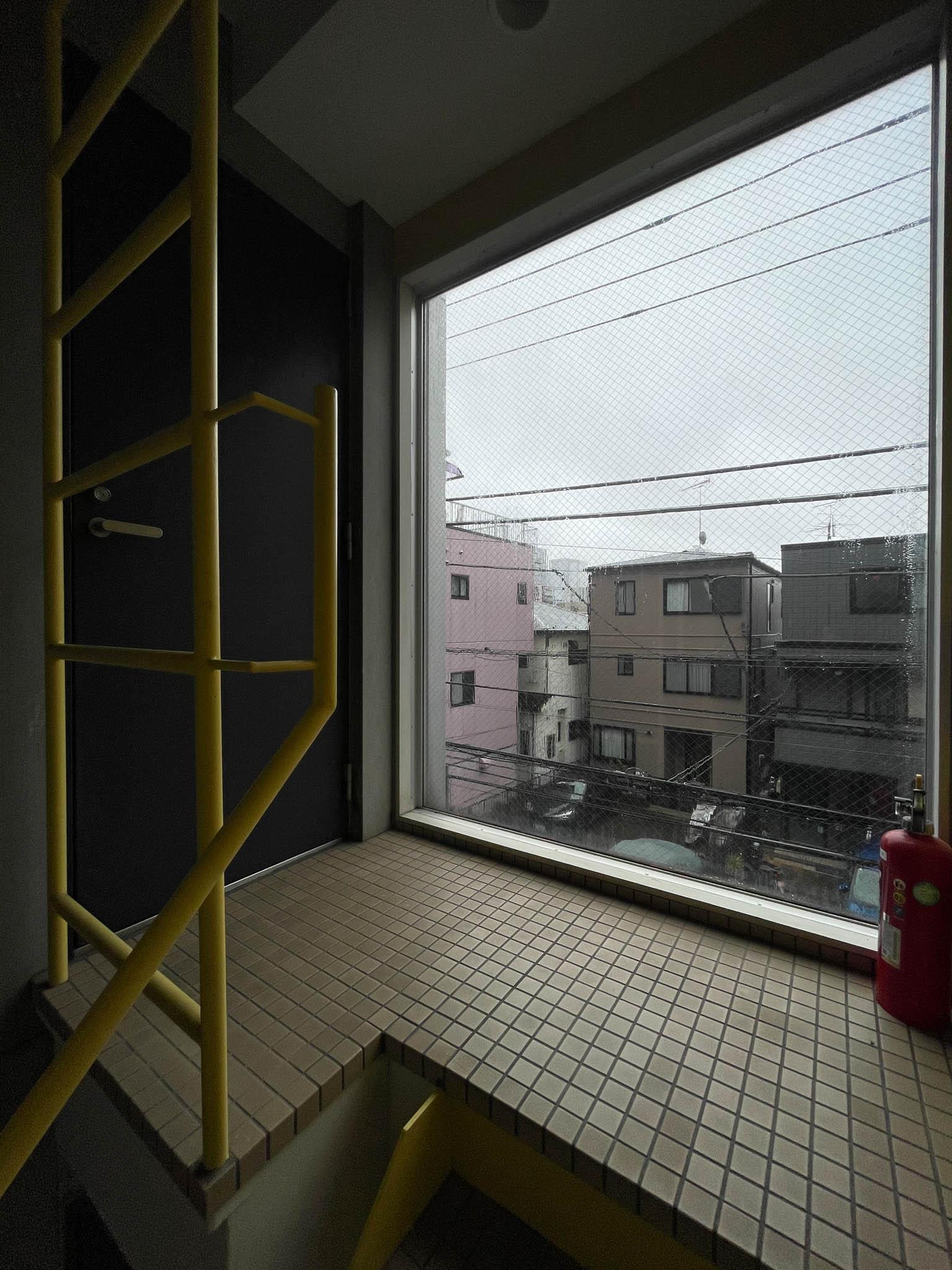 中野区東中野の賃貸物件/玄関外、共用部。