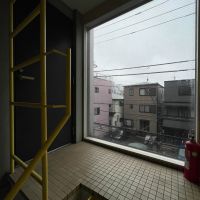 中野区東中野の賃貸物件/玄関外、共用部。