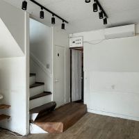 板橋区坂下の賃貸物件/下階、南側：奥にトイレと勝手口があります