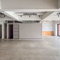 渋谷区神宮前の賃貸物件/会議室側をみる
