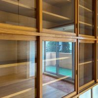 世田谷区三軒茶屋の賃貸物件/造作棚は木製。好きなものを飾りたくなる