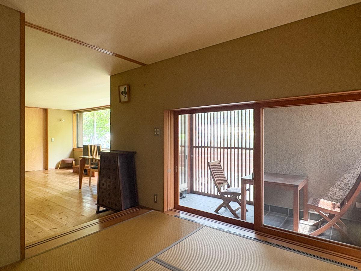 多摩市永山の売買物件/和室からの視点