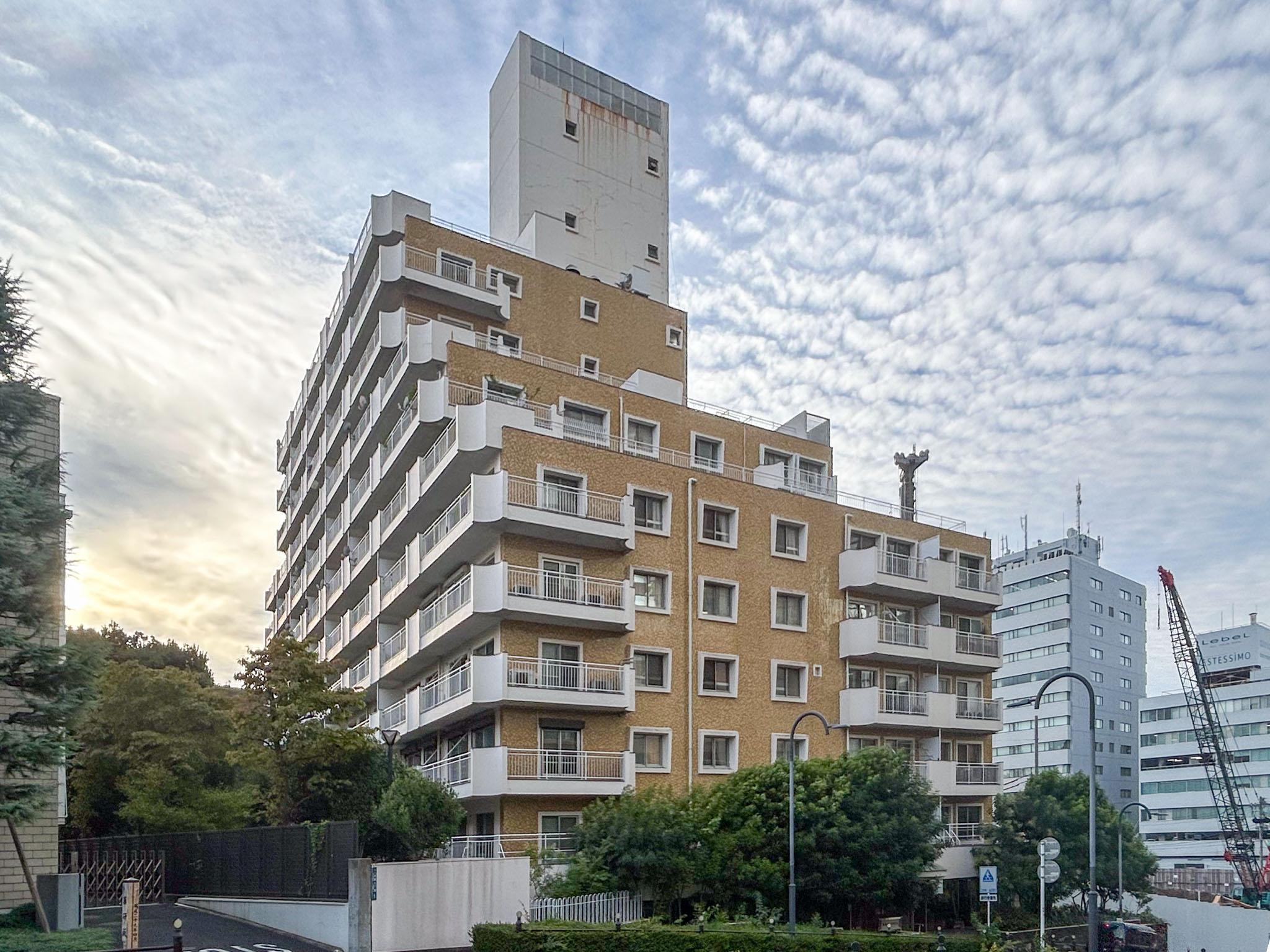 港区赤坂の賃貸物件/風格ある佇まいのレトロマンション