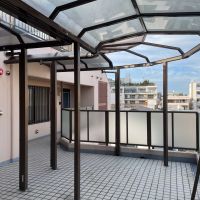 板橋区大山金井町の賃貸物件/玄関外、共用部。玄関ドアまで雨に濡れず辿り着けます