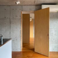 板橋区坂下の賃貸物件/上階：リビング横の洋室へ行ってみましょう
