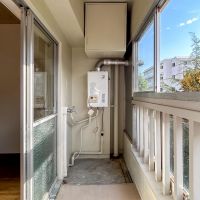 渋谷区千駄ヶ谷の賃貸物件/サンルーム。ここに洗濯機置き場があります