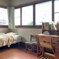 三浦市初声町和田の売買物件/2階子供部屋｜窓が大きくてとても明るい。こんな部屋で子供時代を過ごしたい。