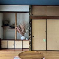 三浦市初声町和田の売買物件/1階洋室｜襖や床の間は既存のまま、床や天井クロスは更新したようです。
