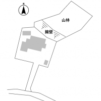 三浦市初声町和田の売買物件/敷地概略図｜敷地内に山林（約678平米）、擁壁を含みます。