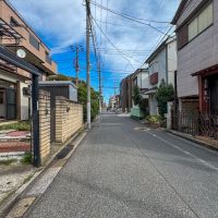 江戸川区東小岩の賃貸物件/前面道路は車通りも少なく、静かな環境です