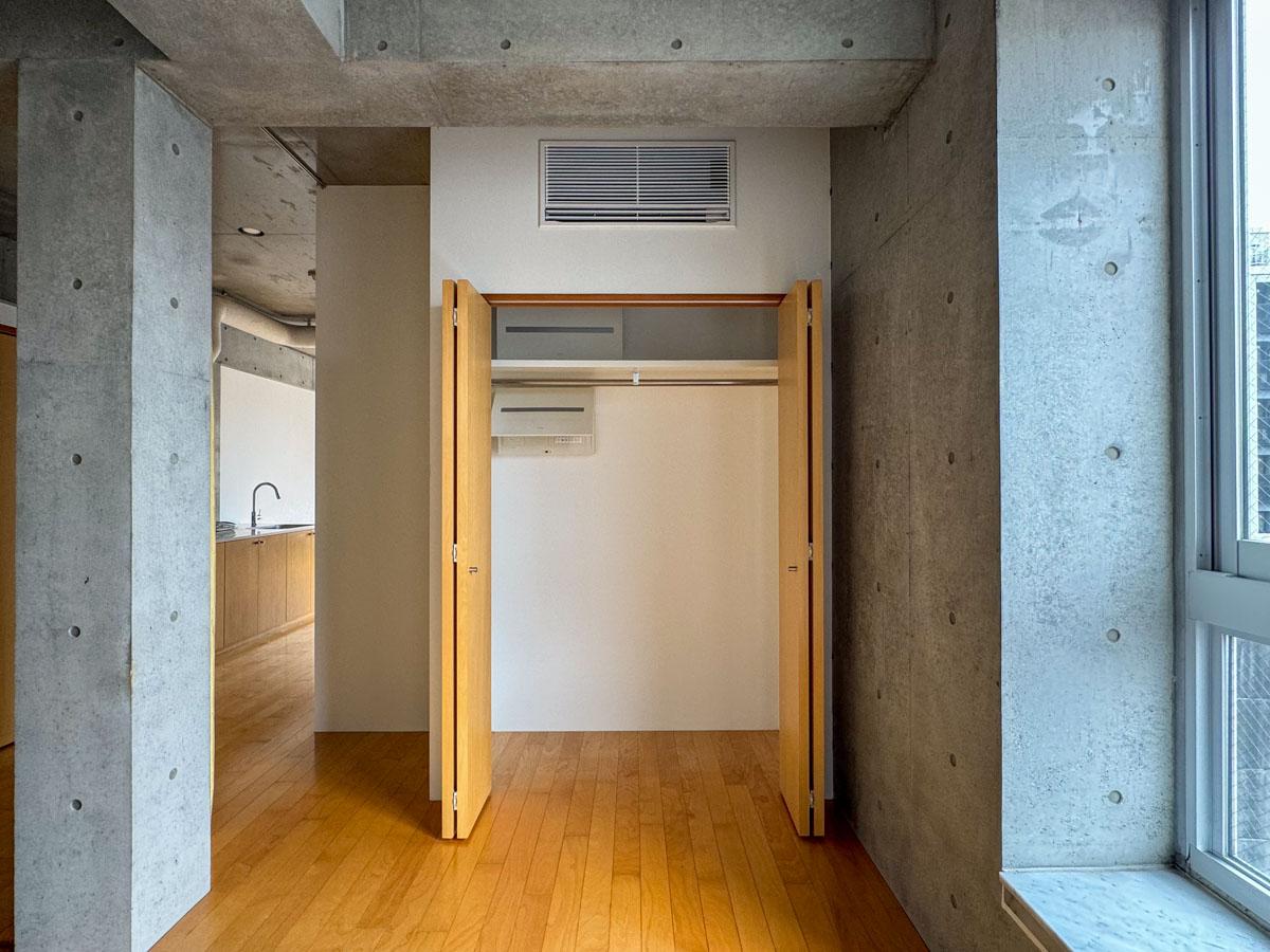 中野区本町の賃貸物件/洋室の収納