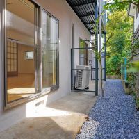 調布市富士見町の賃貸物件/102号室：102号室には庭があるので、植物を置いたりして楽しんでもらえたら