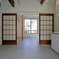 調布市富士見町の賃貸物件/202号室：201号室もですが、寝室の北側に窓があるので、風通しが良いです