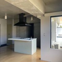 三鷹市井の頭の賃貸物件/ベランダ横のこの窓、効いてます。
