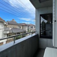 三鷹市井の頭の賃貸物件/ベランダは結構小さめです