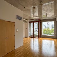 中野区本町の賃貸物件/303号室。こちらはクセがなく、使いやすそうな間取り
