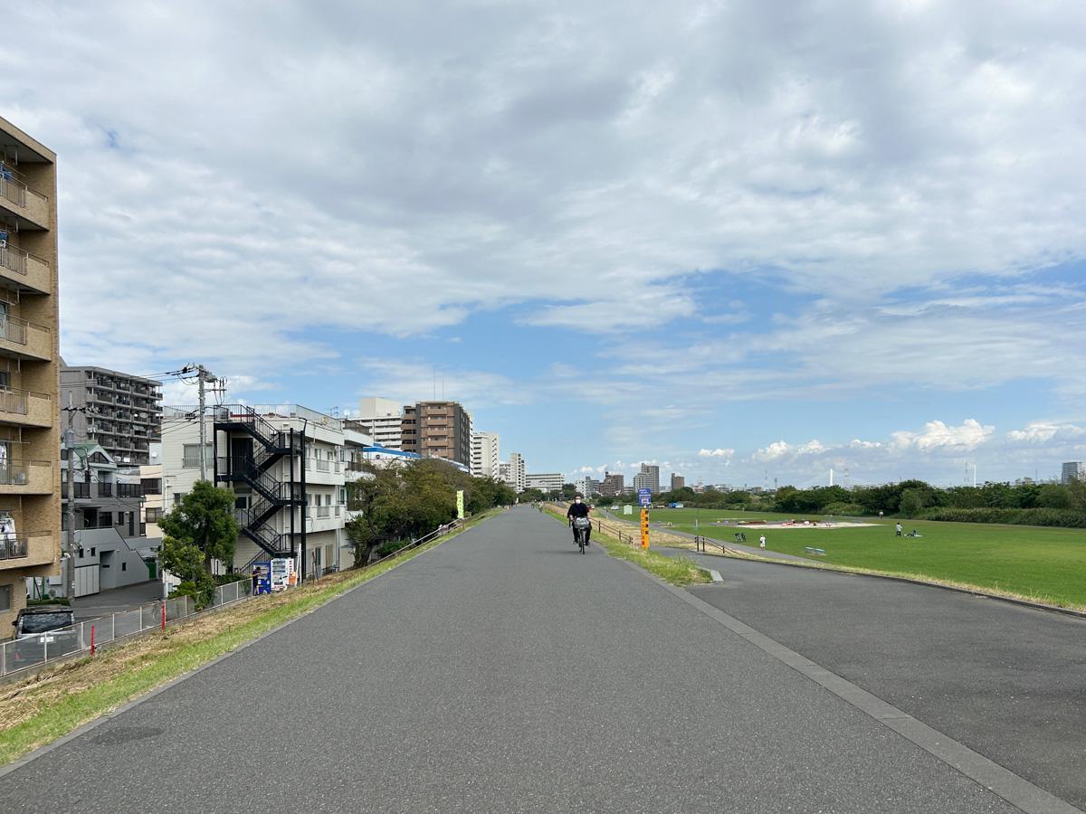 大田区南六郷の賃貸物件/暮らしたら一番使う道がこの道になるんじゃないでしょうか。
