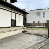 練馬区錦の賃貸物件/大型の車ですと角が出てしまうかもしれません