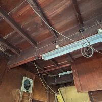 江東区福住の賃貸物件/1階：木構造がむき出しの天井