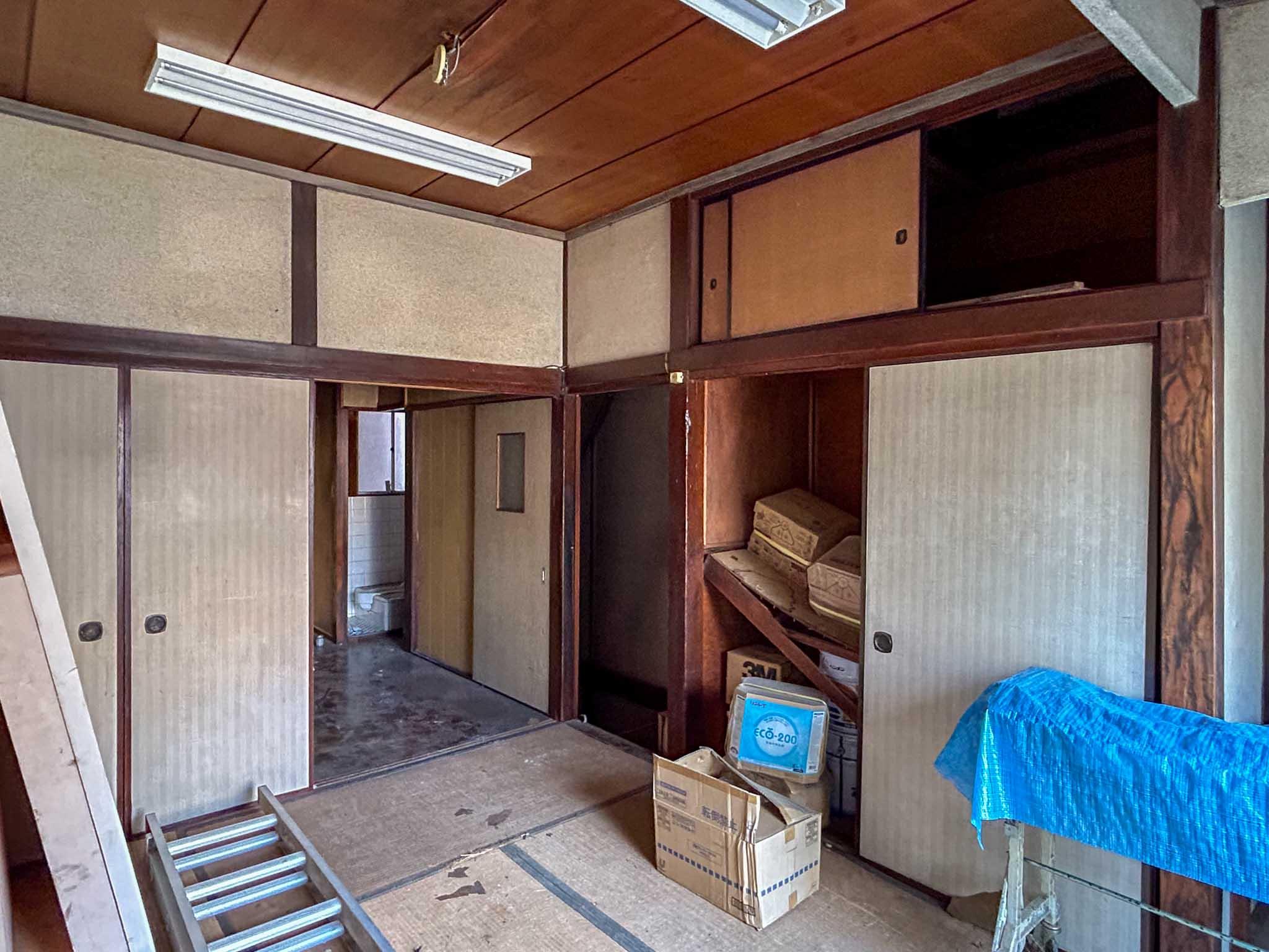 江東区福住の賃貸物件/2階：和室とキッチンのふた部屋に分かれています
