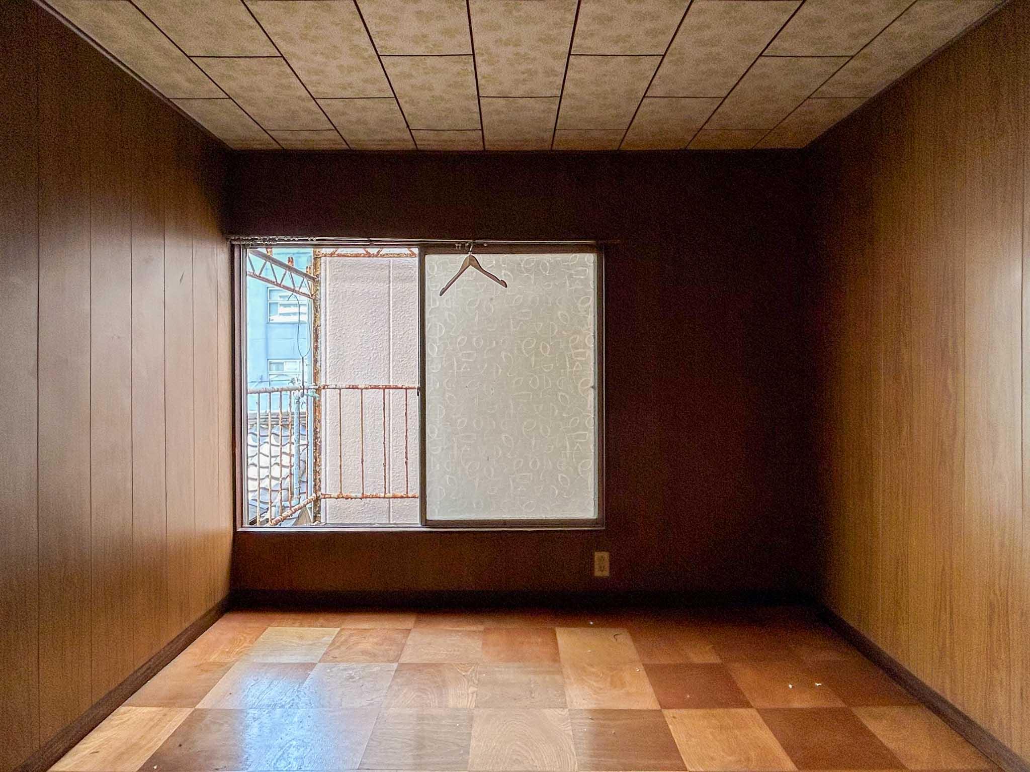 江東区福住の賃貸物件/3階：2階建ての建物に増築された部屋