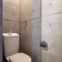 府中市清水が丘の賃貸物件/トイレ。コンセントがついているため、温水洗浄便座の設置は可能