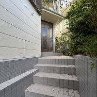 横浜市港北区日吉の賃貸物件/さらにこちらを数段登る
