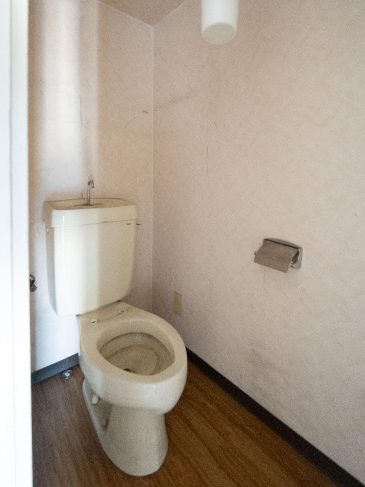 台東区蔵前の売買物件/1102側にもトイレがありました