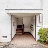 三鷹市下連雀の賃貸物件/建物入り口