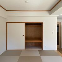 立川市高松町の賃貸物件/奥が深い押し入れが備え付けられています