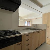 立川市高松町の賃貸物件/3口ガスコンロにグリル付きのキッチン