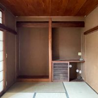 新宿区西落合の賃貸物件/上階:床の間と、ガスストーブを収納する収納