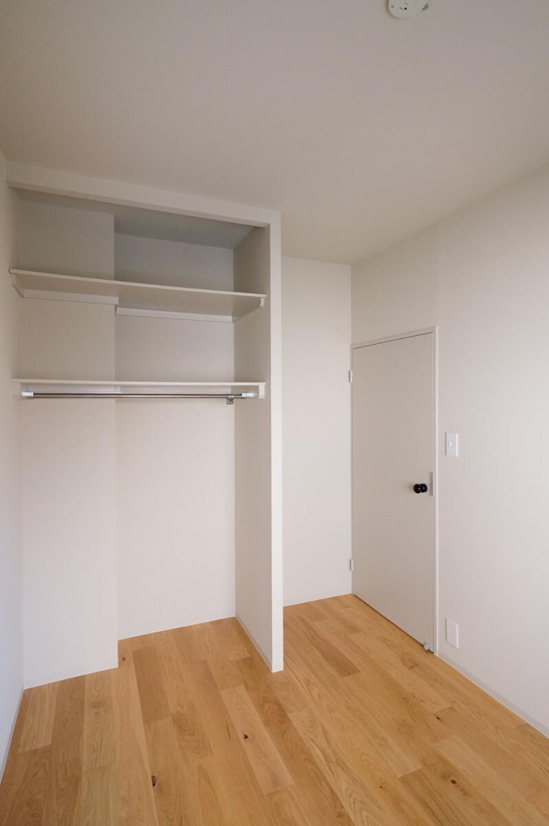 板橋区蓮根の賃貸物件/西側洋室:寝室でも、リモートワーク部屋でも