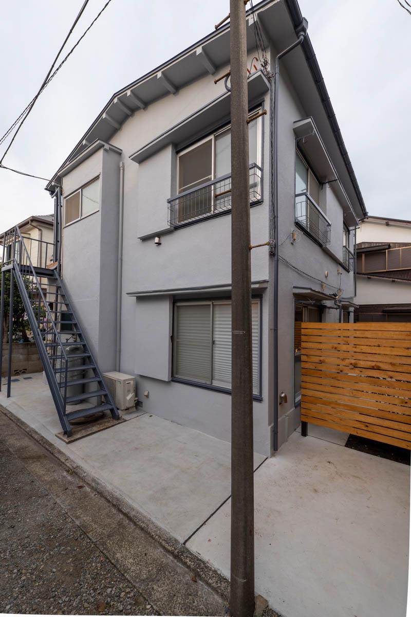 練⾺区下⽯神井の賃貸物件/外観や外構も新しくメンテナンスされていて、きれいです